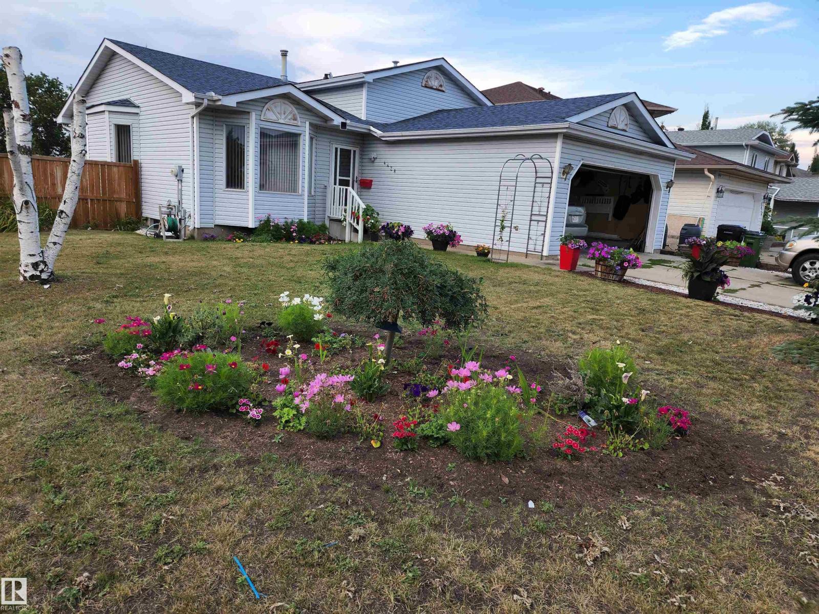 4428 11A AV NW NW, edmonton, Alberta