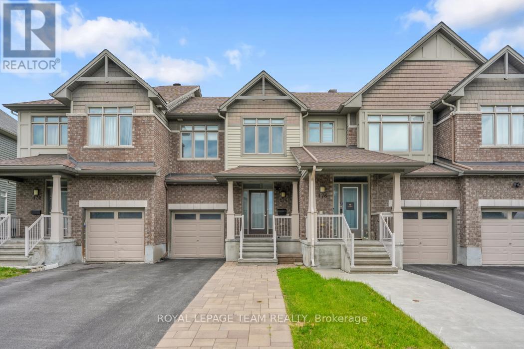 174 Hawkshaw Crescent, Ottawa, Ontario K2J 0J7 - Photo 3 - X13470506