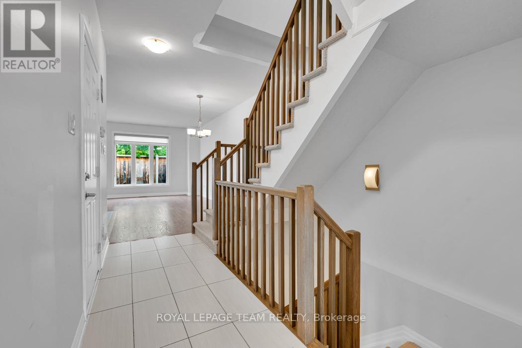 174 Hawkshaw Crescent, Ottawa, Ontario K2J 0J7 - Photo 7 - X13470506