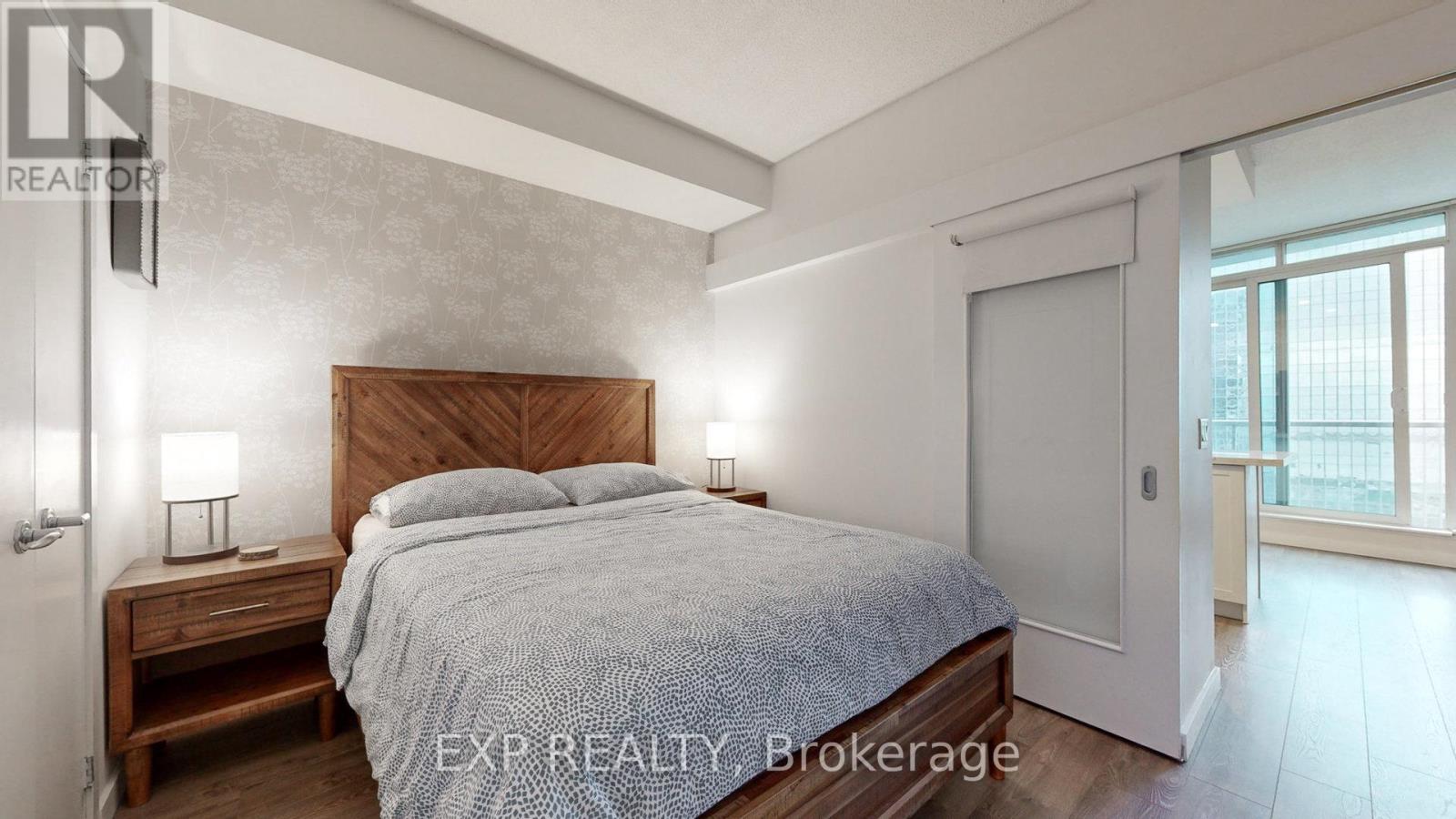 2404 - 8 York Street, Toronto, Ontario M5J 1R2 - Photo 17 - C13470510