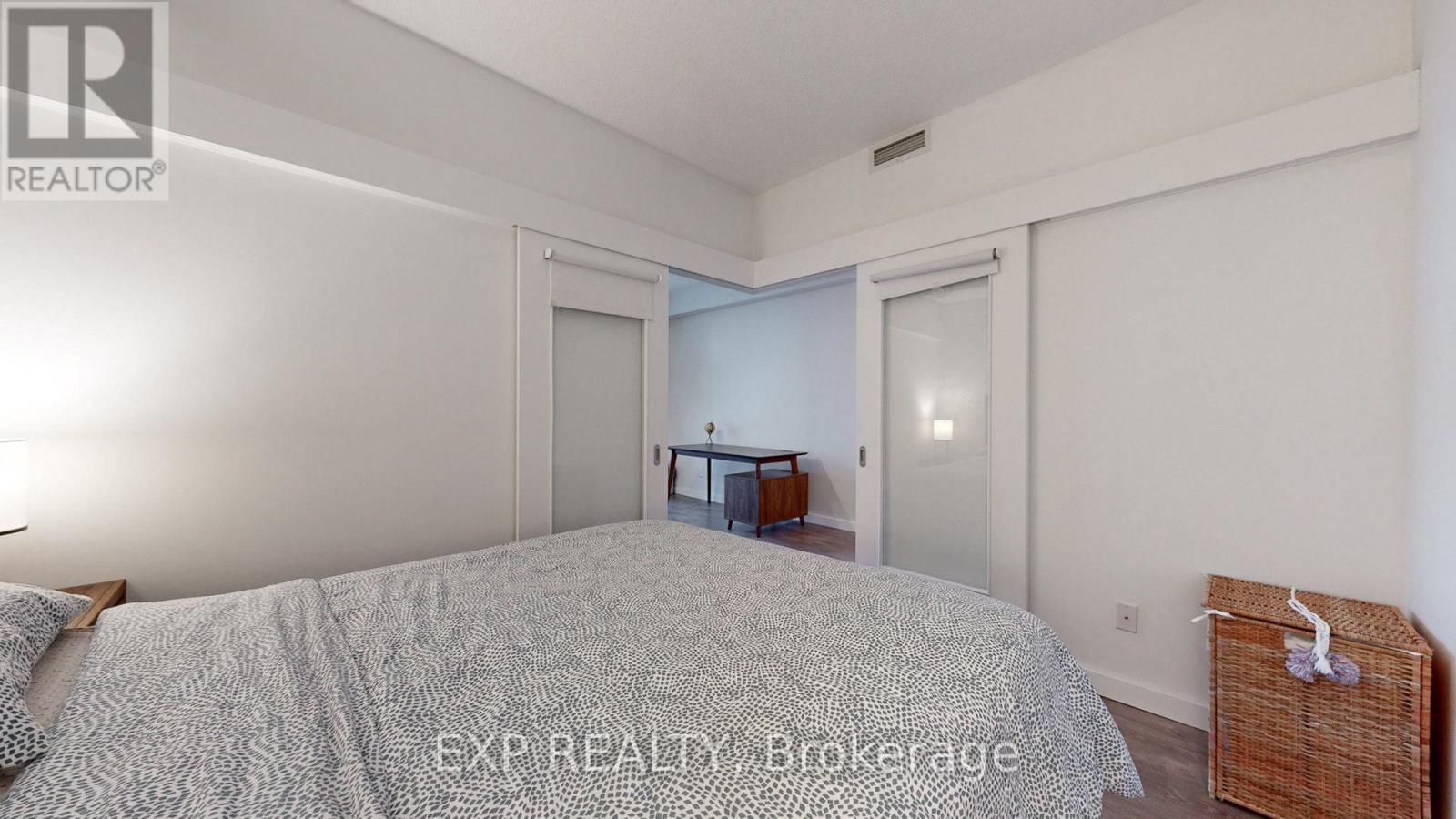 2404 - 8 York Street, Toronto, Ontario M5J 1R2 - Photo 18 - C13470510