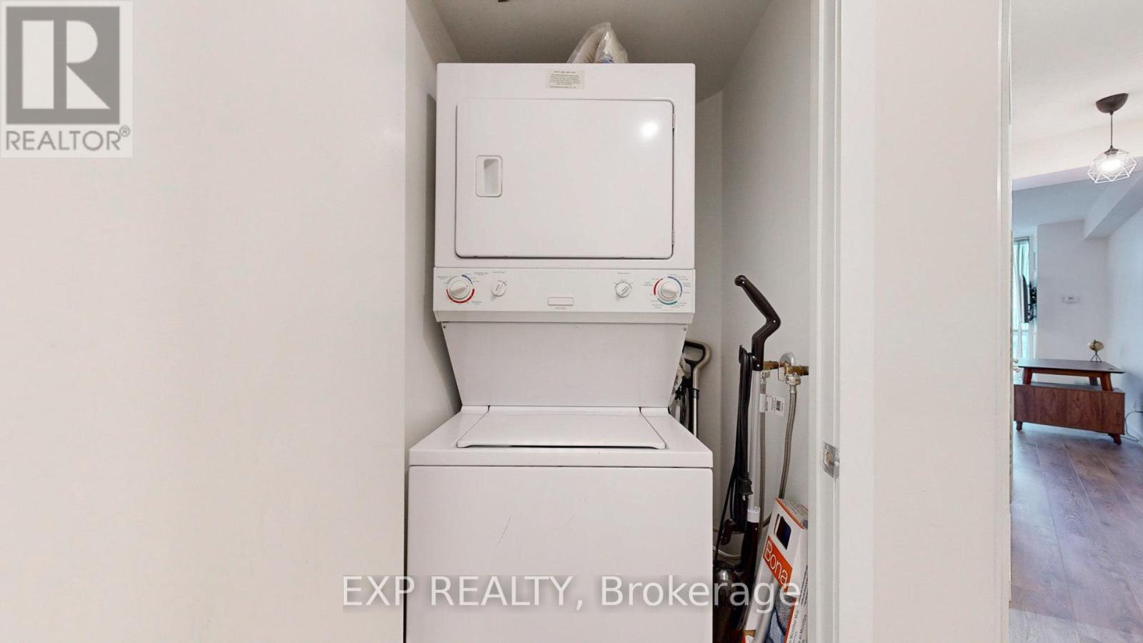 2404 - 8 York Street, Toronto, Ontario M5J 1R2 - Photo 21 - C13470510