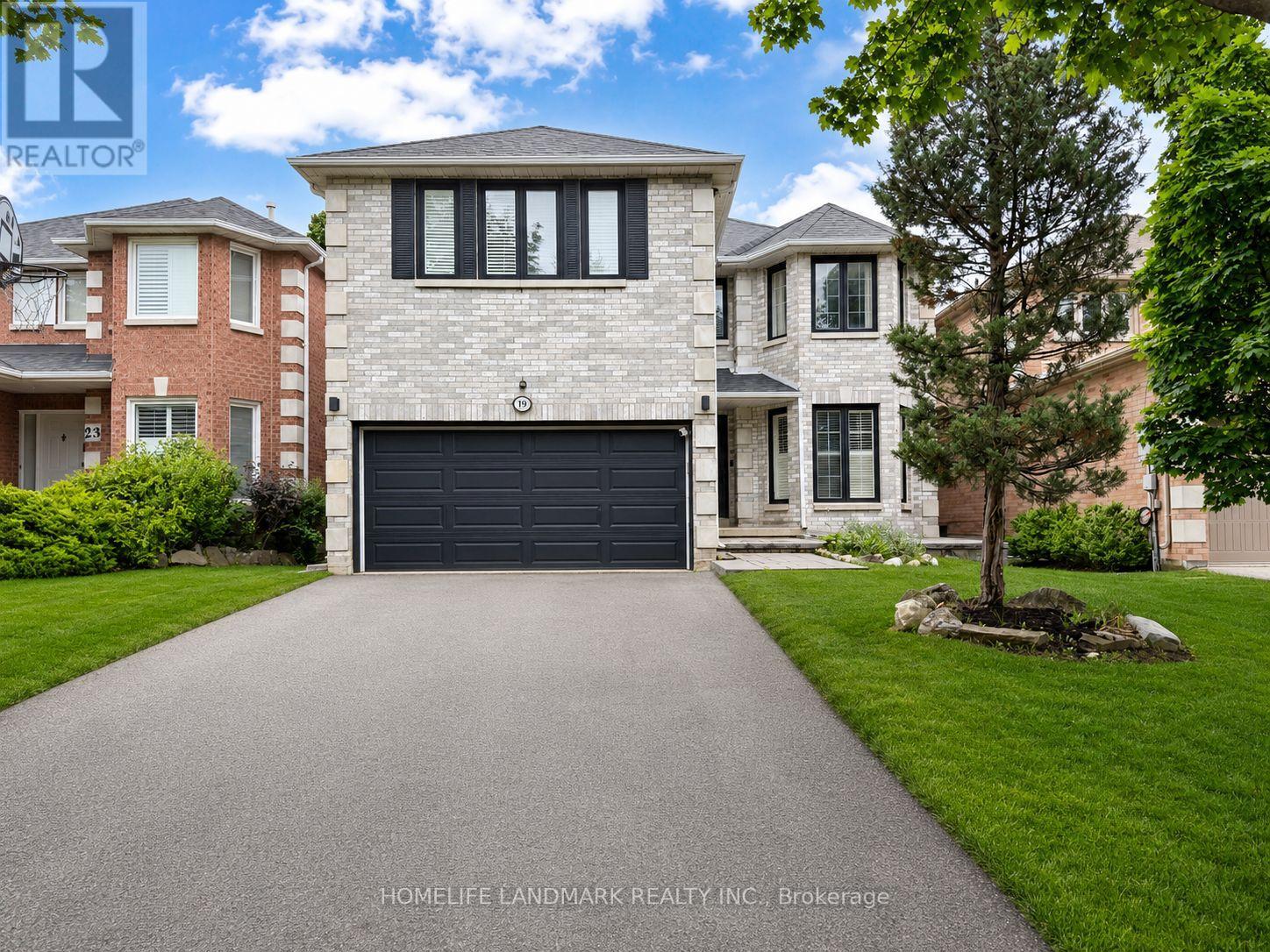 19 ARVIDA DRIVE, Vaughan, Ontario