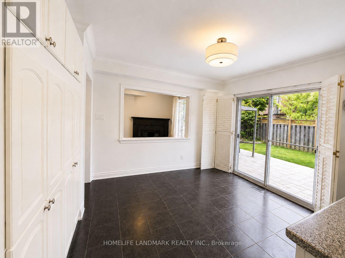 19 Arvida Drive, Vaughan, Ontario  L4J 7X8 - Photo 7 - N13470516