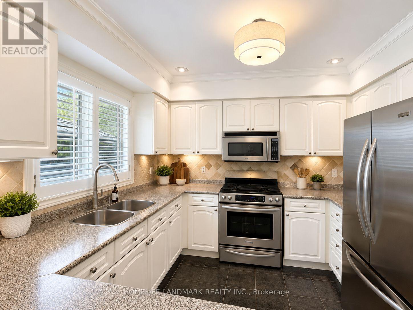 19 Arvida Drive, Vaughan, Ontario  L4J 7X8 - Photo 8 - N13470516