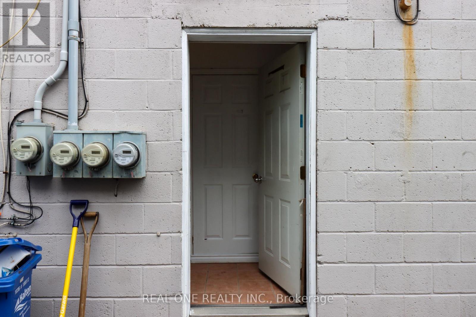 Apartment B - 10 Mill Street E, Halton Hills, Ontario  L7J 1G9 - Photo 19 - W13470524