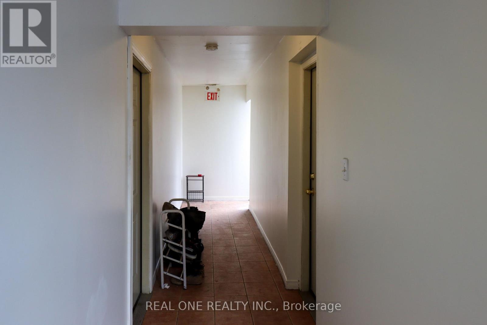 Apartment B - 10 Mill Street E, Halton Hills, Ontario  L7J 1G9 - Photo 22 - W13470524
