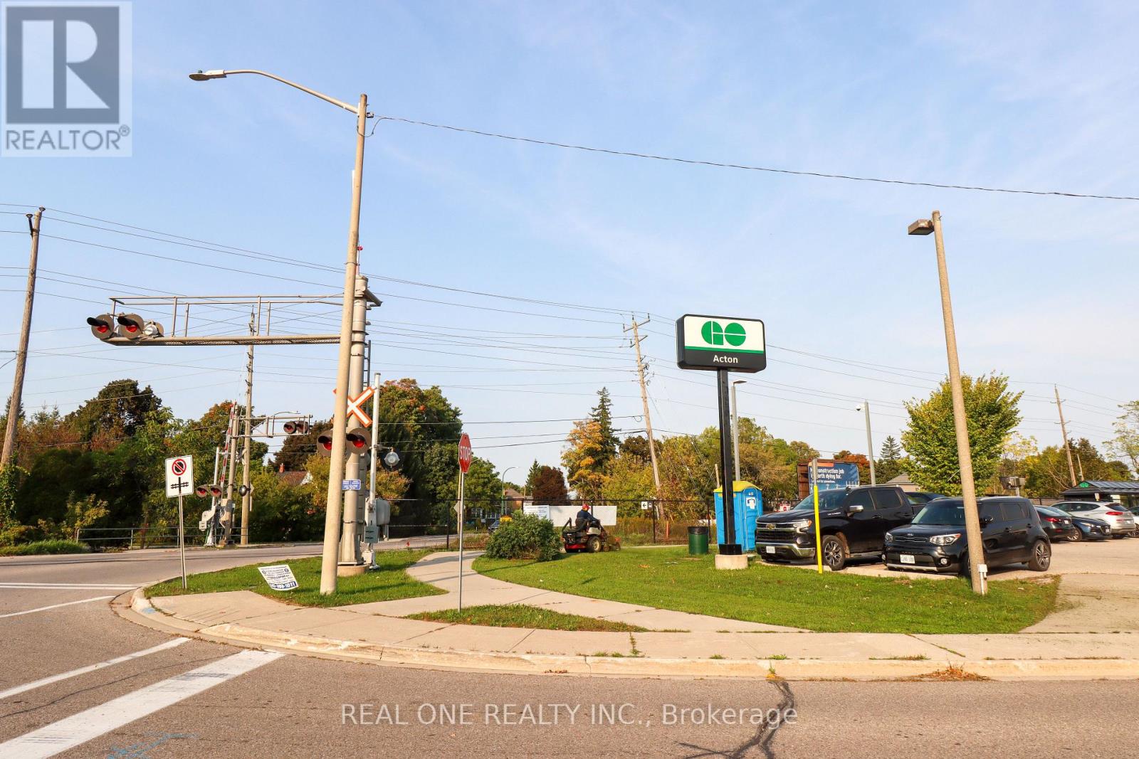 Apartment B - 10 Mill Street E, Halton Hills, Ontario  L7J 1G9 - Photo 29 - W13470524