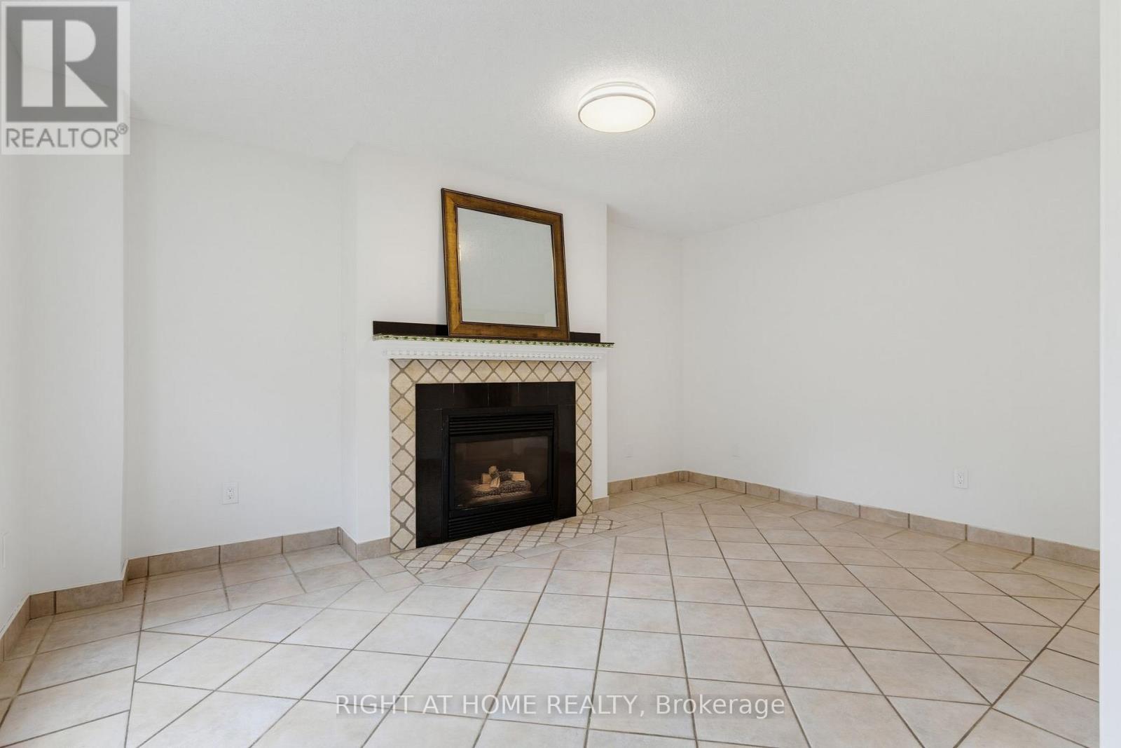 1087 Augustus Drive, Burlington, Ontario  L7S 2L2 - Photo 13 - W13470544