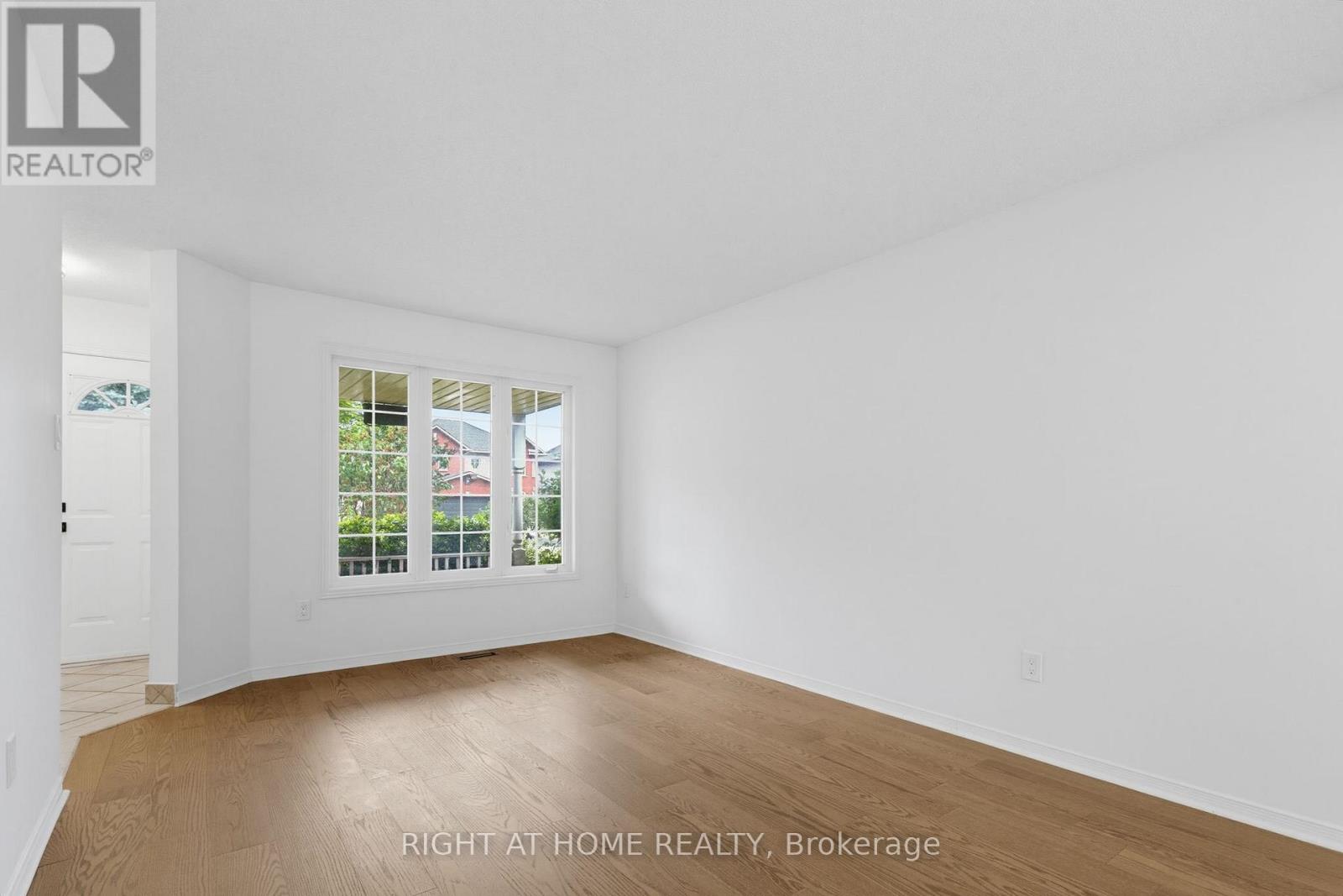 1087 Augustus Drive, Burlington, Ontario  L7S 2L2 - Photo 20 - W13470544