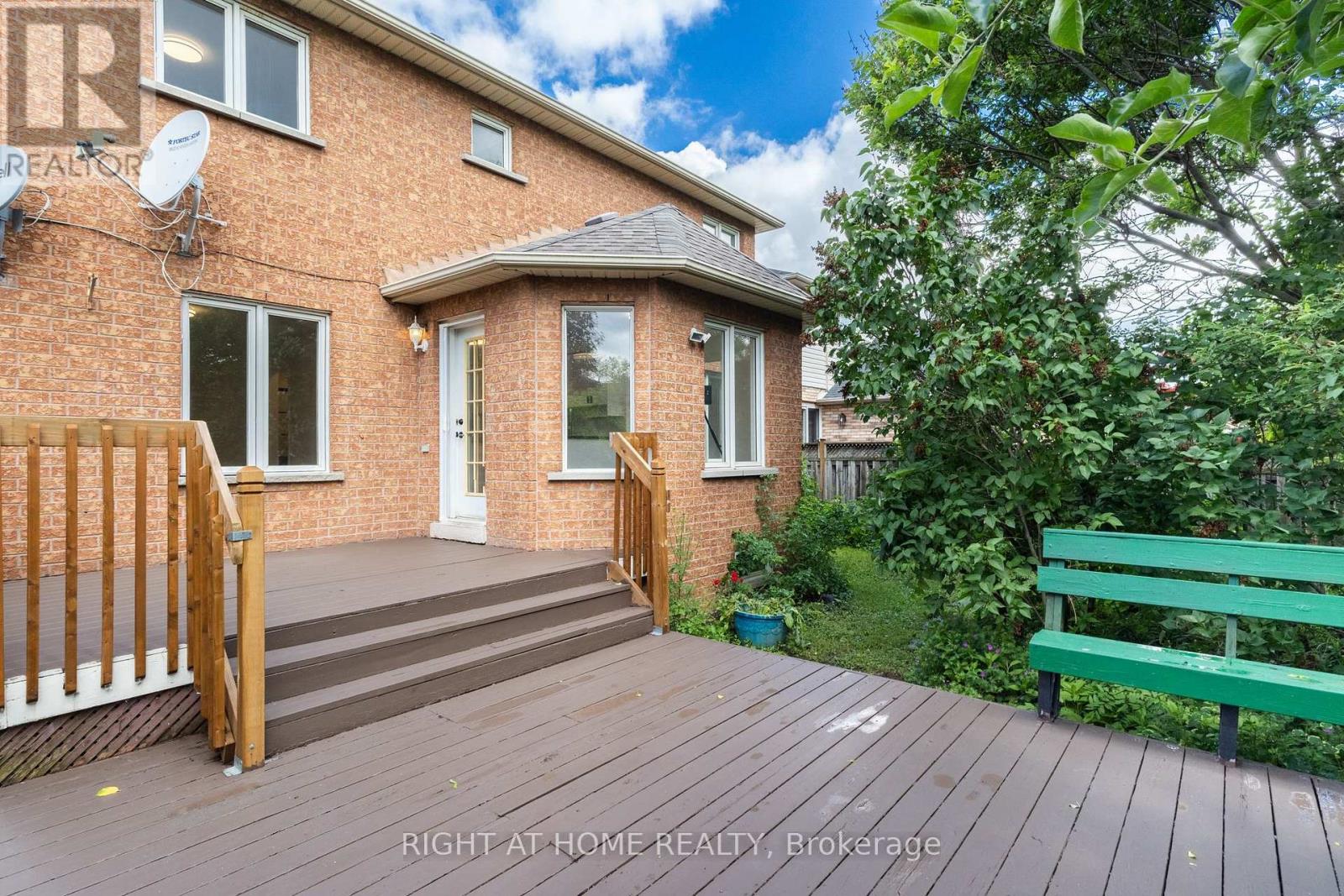 1087 Augustus Drive, Burlington, Ontario  L7S 2L2 - Photo 45 - W13470544
