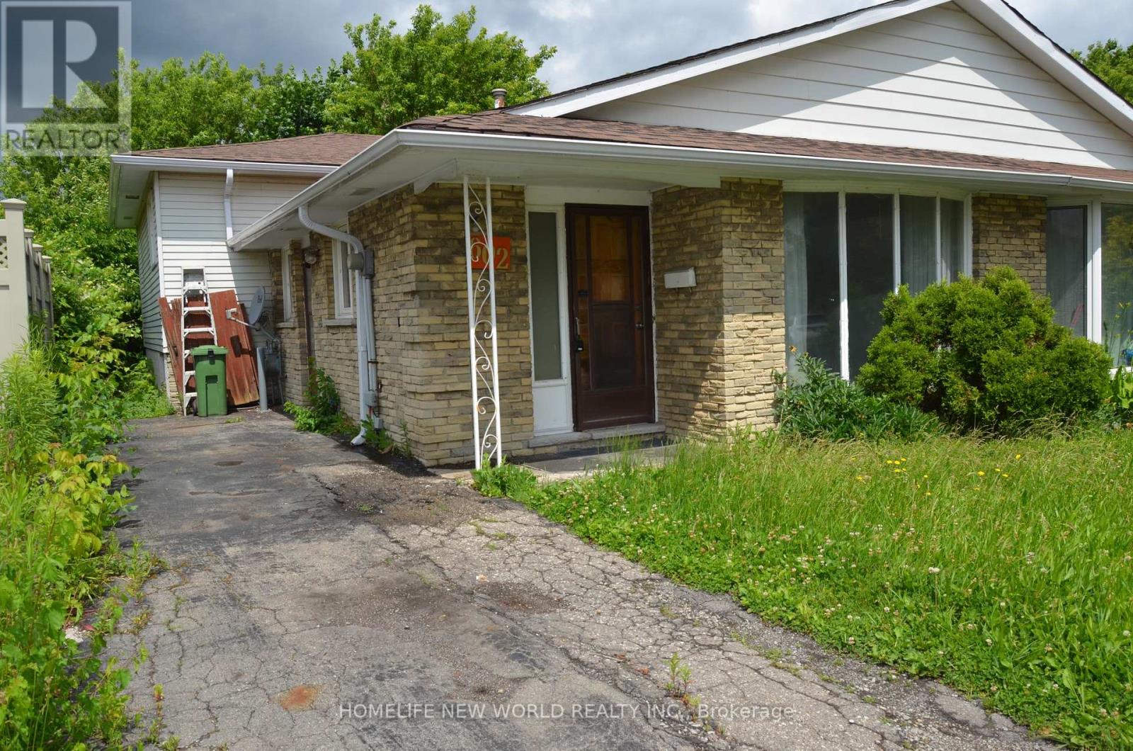 602 Upper Paradise Road, Hamilton, Ontario  L9C 5P6 - Photo 2 - X13470512