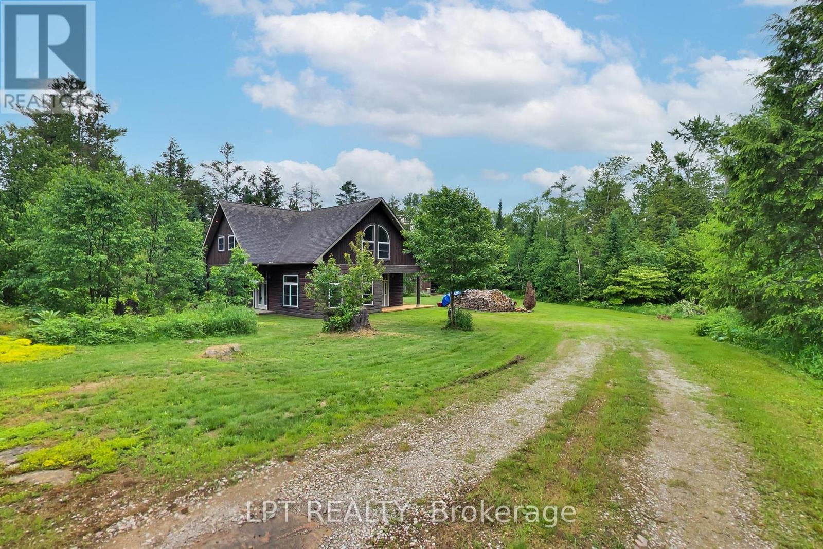 1039 BEN LAKE ROAD E, Gravenhurst, Ontario