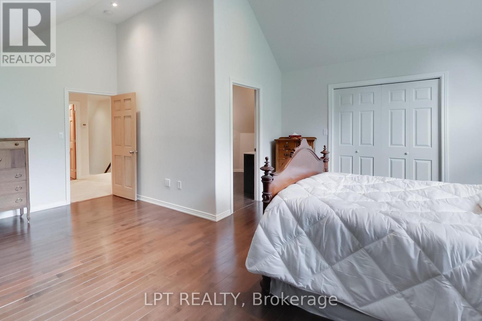 1039 Ben Lake Road E, Gravenhurst, Ontario  P1P 1R3 - Photo 21 - X13470534