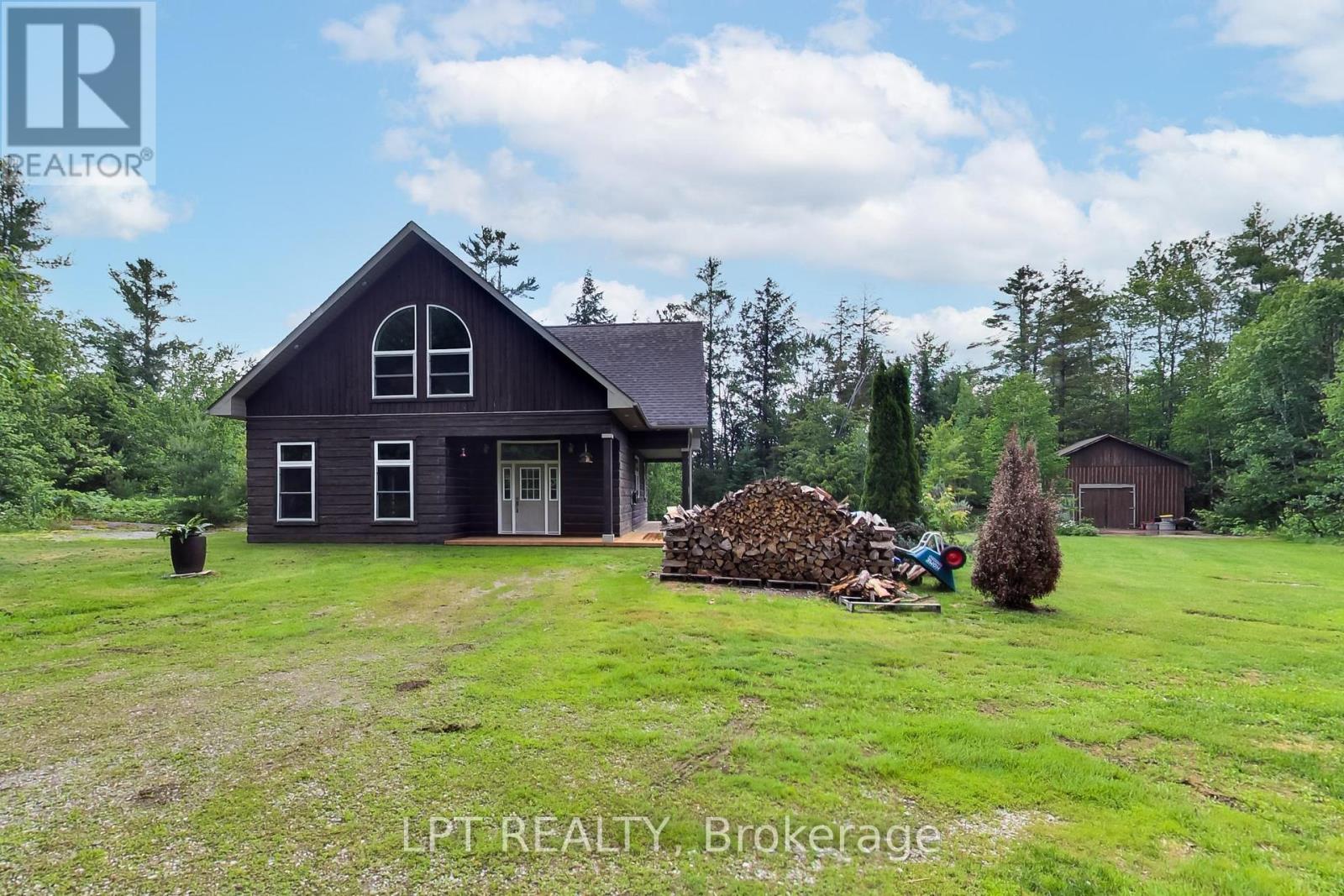 1039 Ben Lake Road E, Gravenhurst, Ontario  P1P 1R3 - Photo 3 - X13470534
