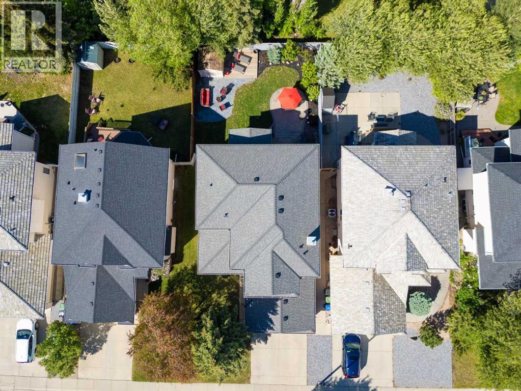 30 Mt Yamnuska Court SE, Calgary, Alberta  T2Z 2Z6 - Photo 3 - A2319120