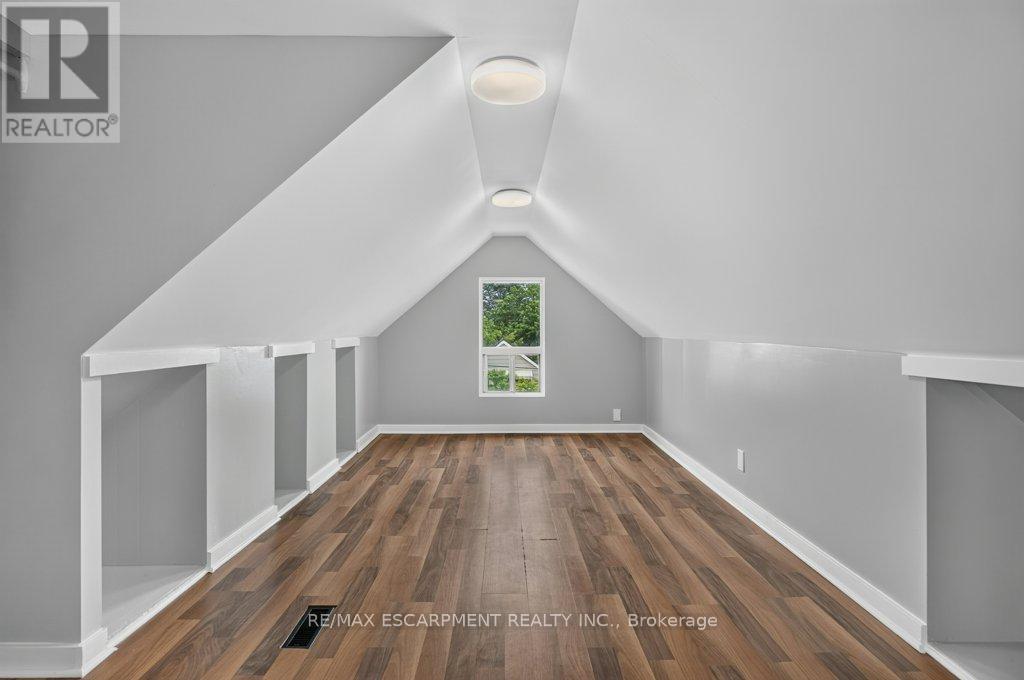 21 East Bend Avenue N, Hamilton, Ontario  L8L 7E1 - Photo 42 - X13470592