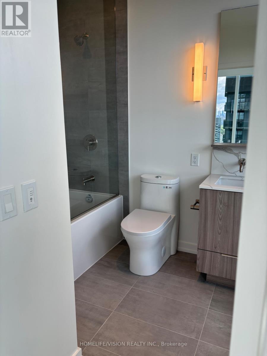 Lph12 South Tower - 110 Broadway Avenue, Toronto, Ontario  M4P 1V7 - Photo 8 - C13440190