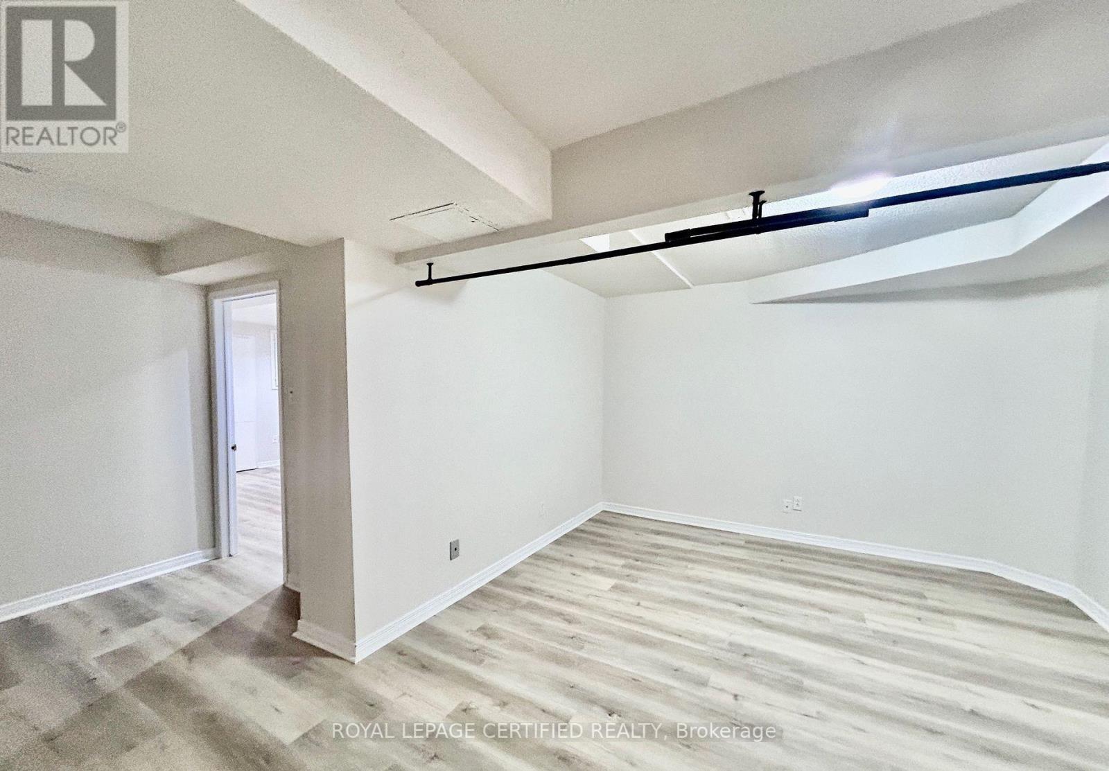 Bsmt - 961 Stargazer Drive, Mississauga, Ontario  L5V 1E9 - Photo 13 - W13469282