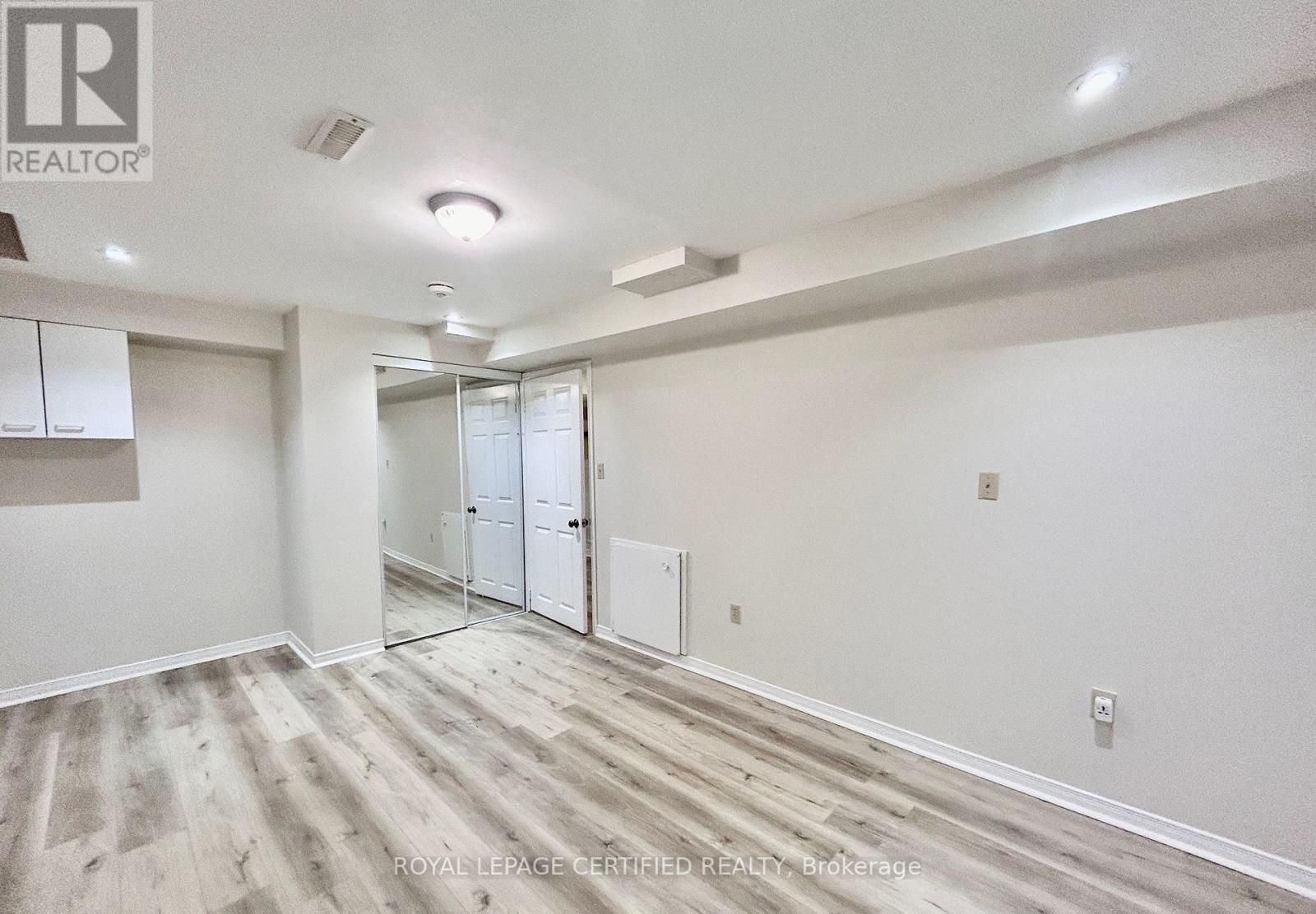 Bsmt - 961 Stargazer Drive, Mississauga, Ontario  L5V 1E9 - Photo 17 - W13469282