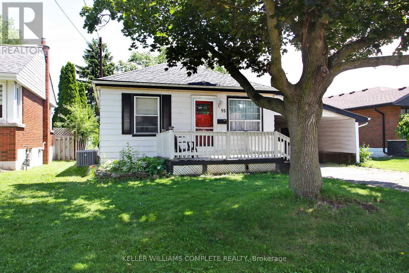 95 Dana Drive, Hamilton, Ontario  L9A 3H9 - Photo 2 - X13470594