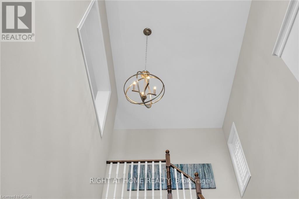 103 Macbean Crescent, Hamilton, Ontario  L8B 0S4 - Photo 20 - X13470618