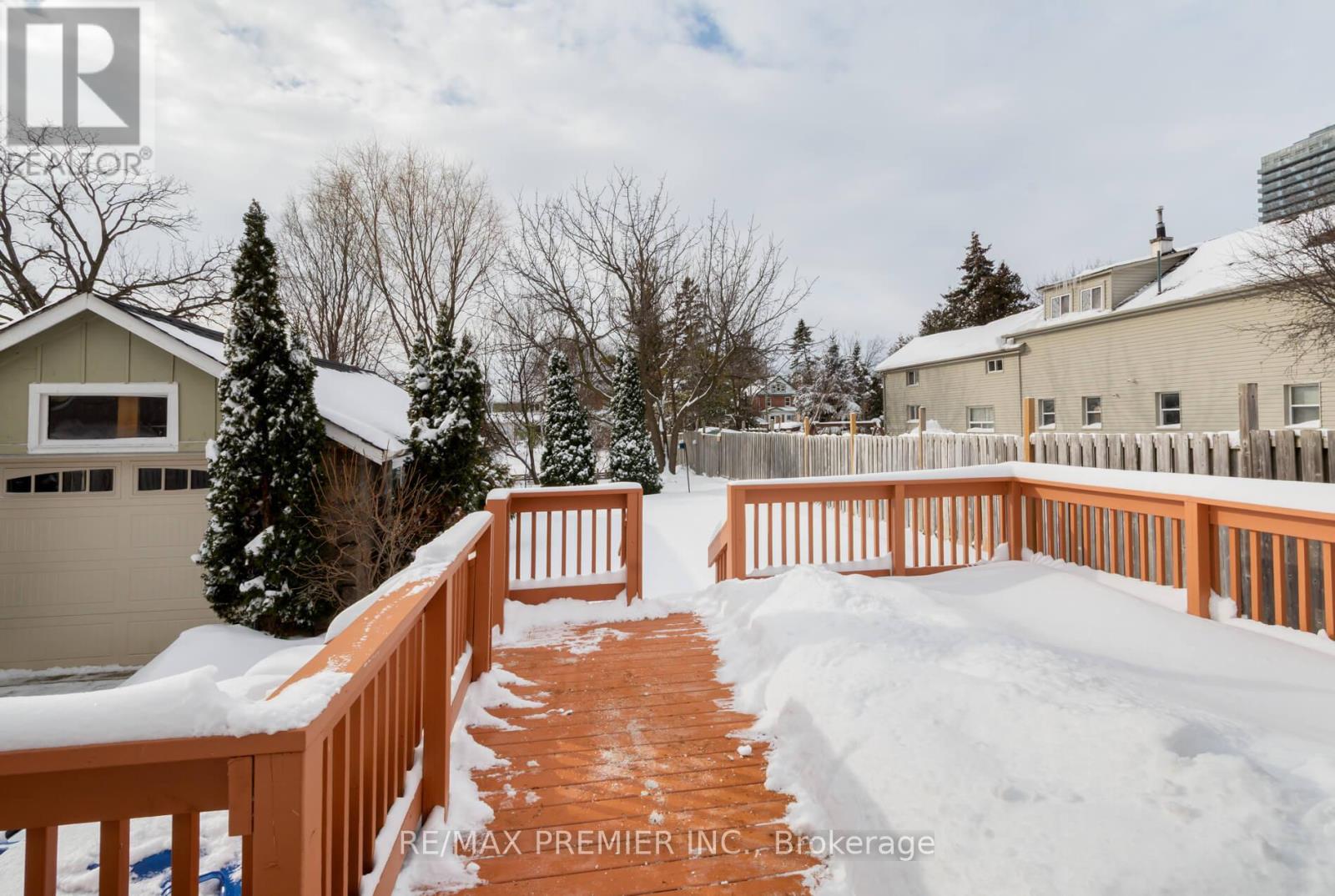 21 Elizabeth Street N, Brampton, Ontario L6X 1S1 - Photo 40 - W13470650