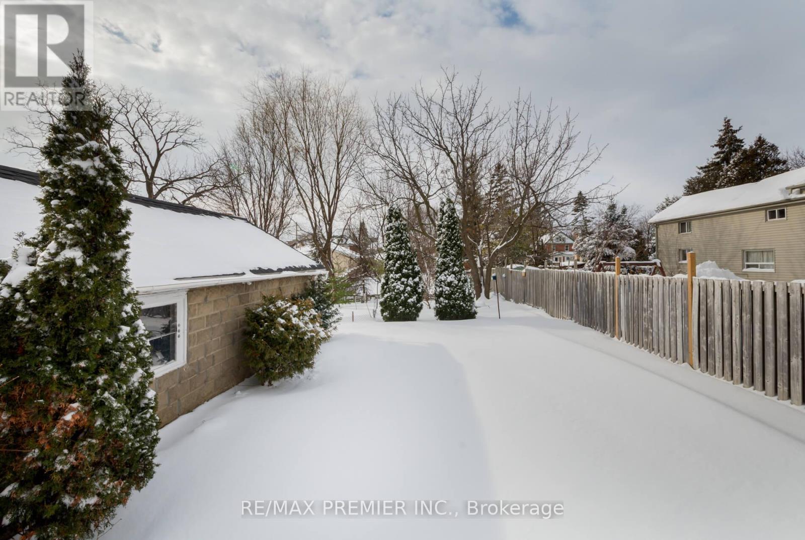 21 Elizabeth Street N, Brampton, Ontario L6X 1S1 - Photo 41 - W13470650