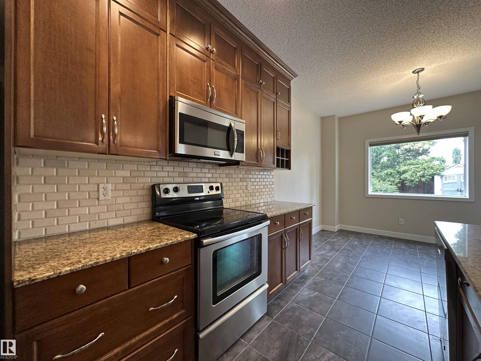 22060 95 Av Nw, Edmonton, Alberta  T6T 4A7 - Photo 5 - E4494890