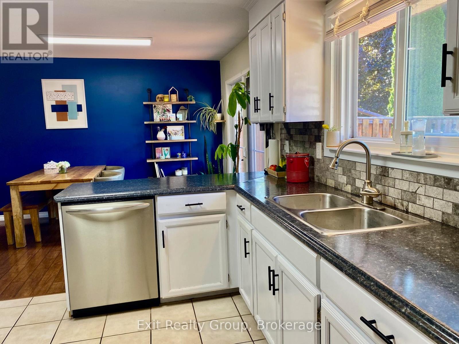 11 Somerset Street, Quinte West, Ontario  K8V 5T7 - Photo 11 - X13469602