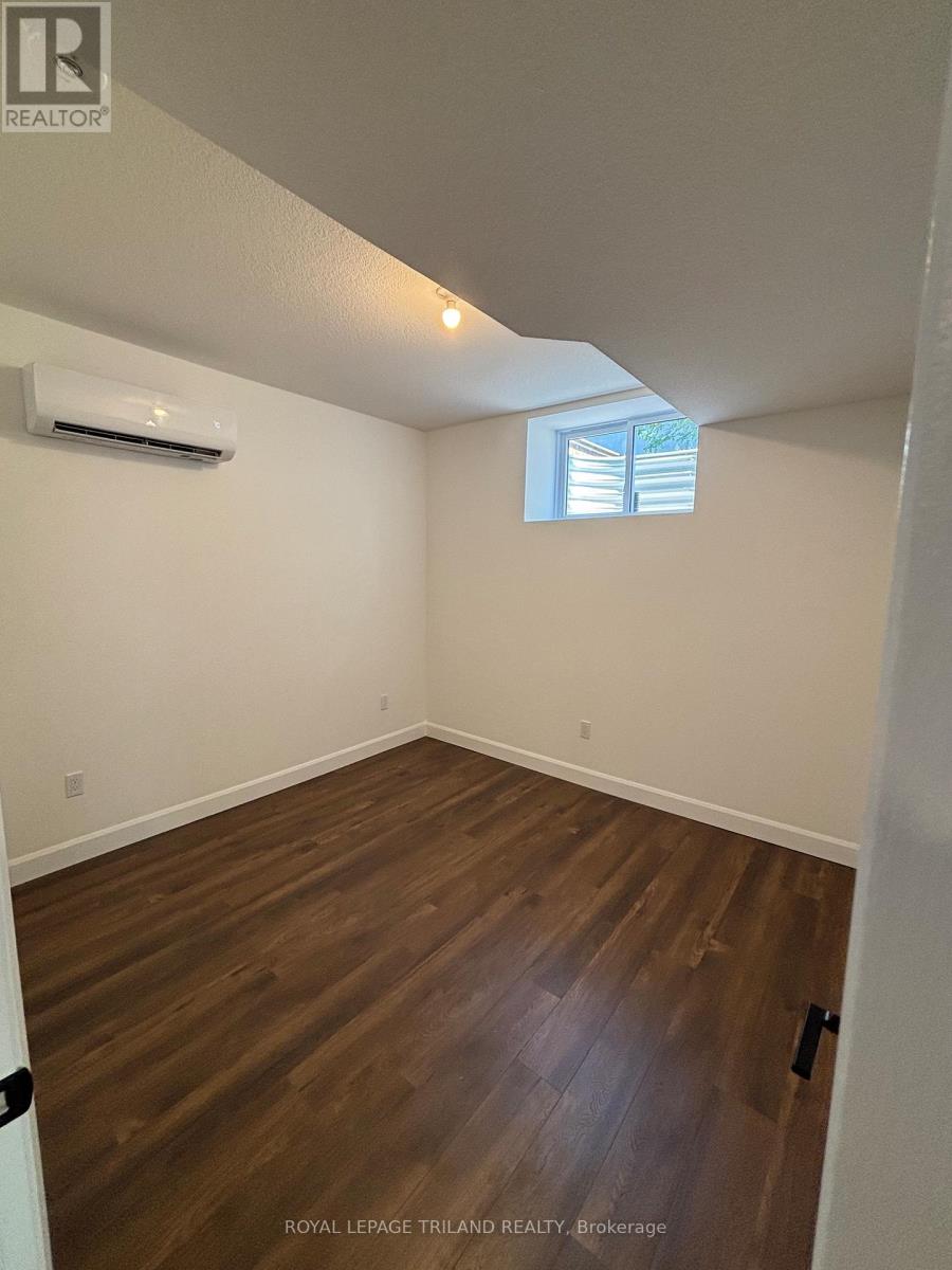 Lower - 406 Forest Lawn Avenue, London East, Ontario  N5V 1S9 - Photo 2 - X13470712