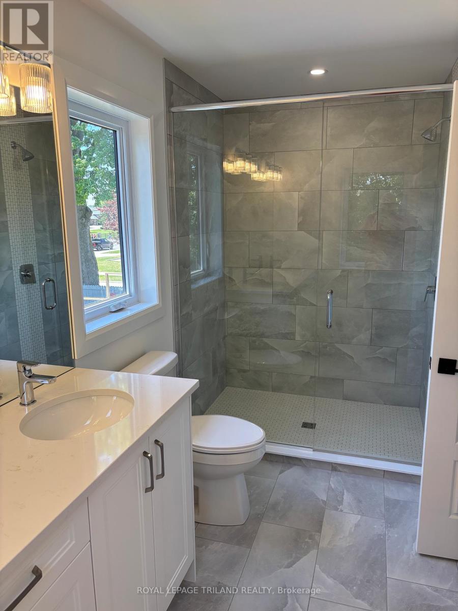 Upper - 406 Forest Lawn Avenue, London East, Ontario  N5V 1S9 - Photo 11 - X13470716