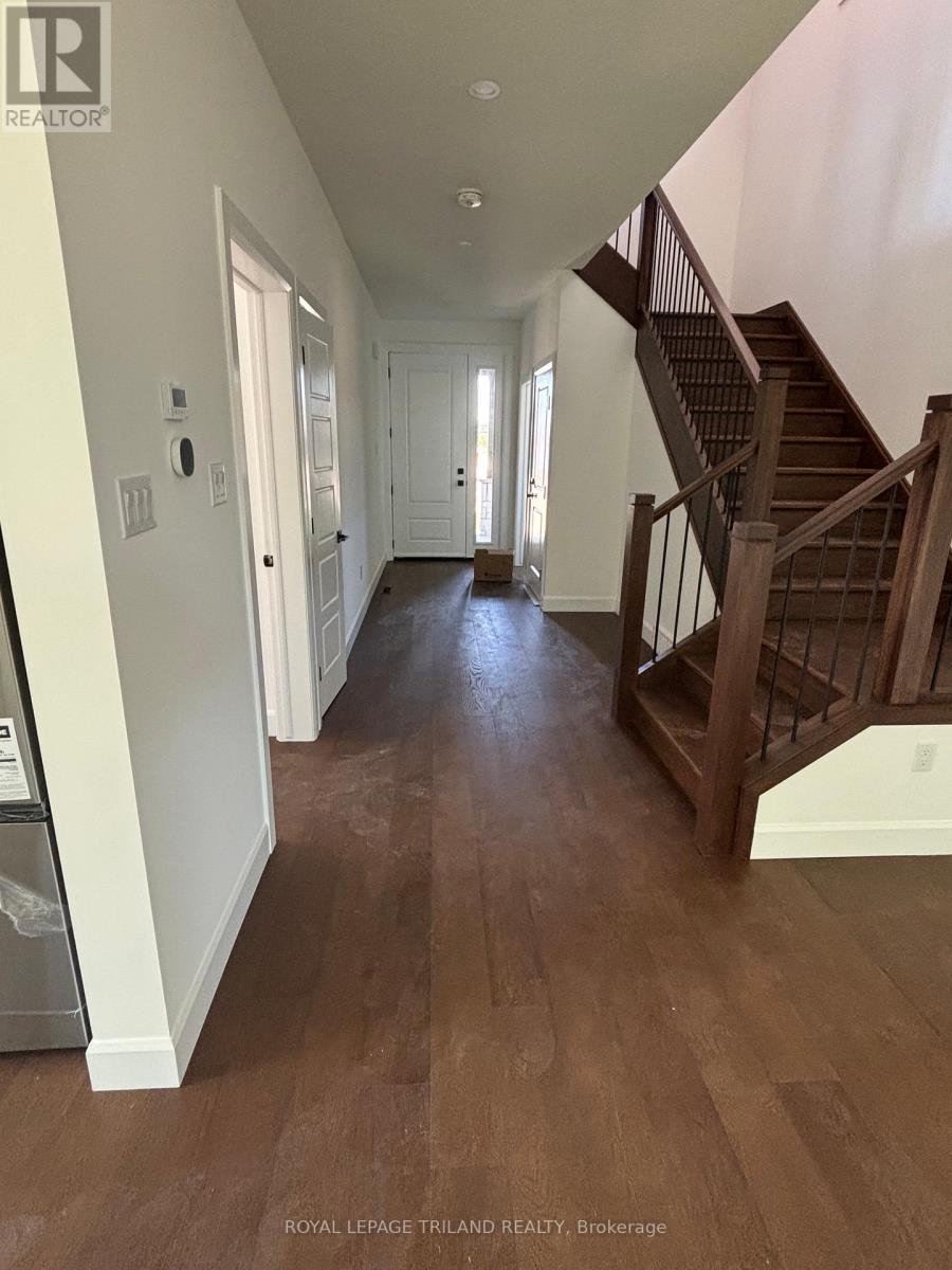 Upper - 406 Forest Lawn Avenue, London East, Ontario  N5V 1S9 - Photo 8 - X13470716
