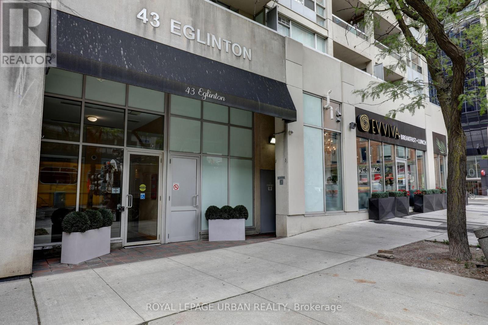 506 - 43 EGLINTON AVENUE E, Toronto, Ontario