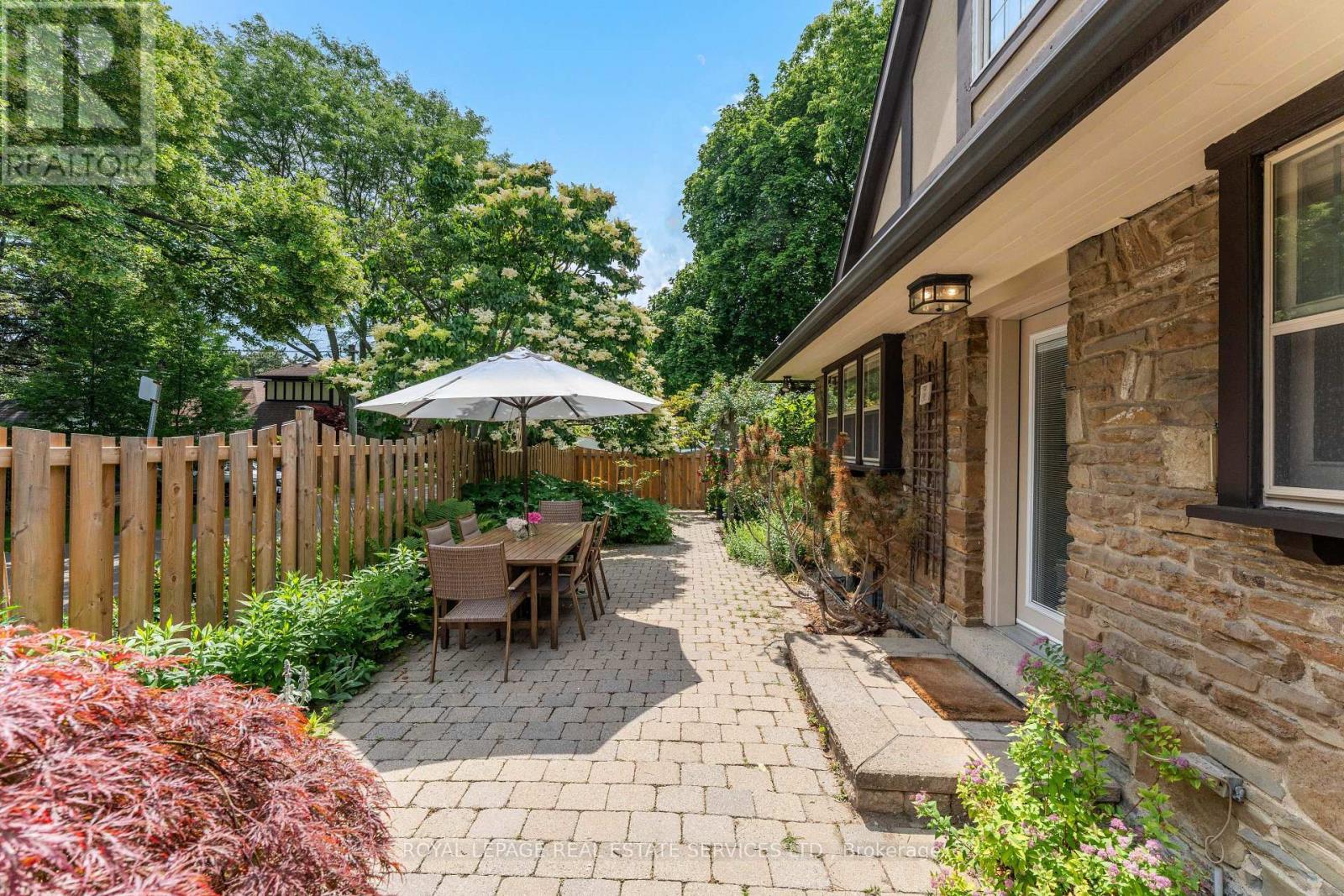 50 Brentwood Road S, Toronto, Ontario  M8Z 3N2 - Photo 32 - W13462136