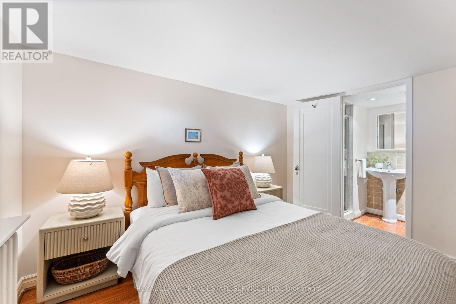 50 Brentwood Road S, Toronto, Ontario  M8Z 3N2 - Photo 27 - W13462136