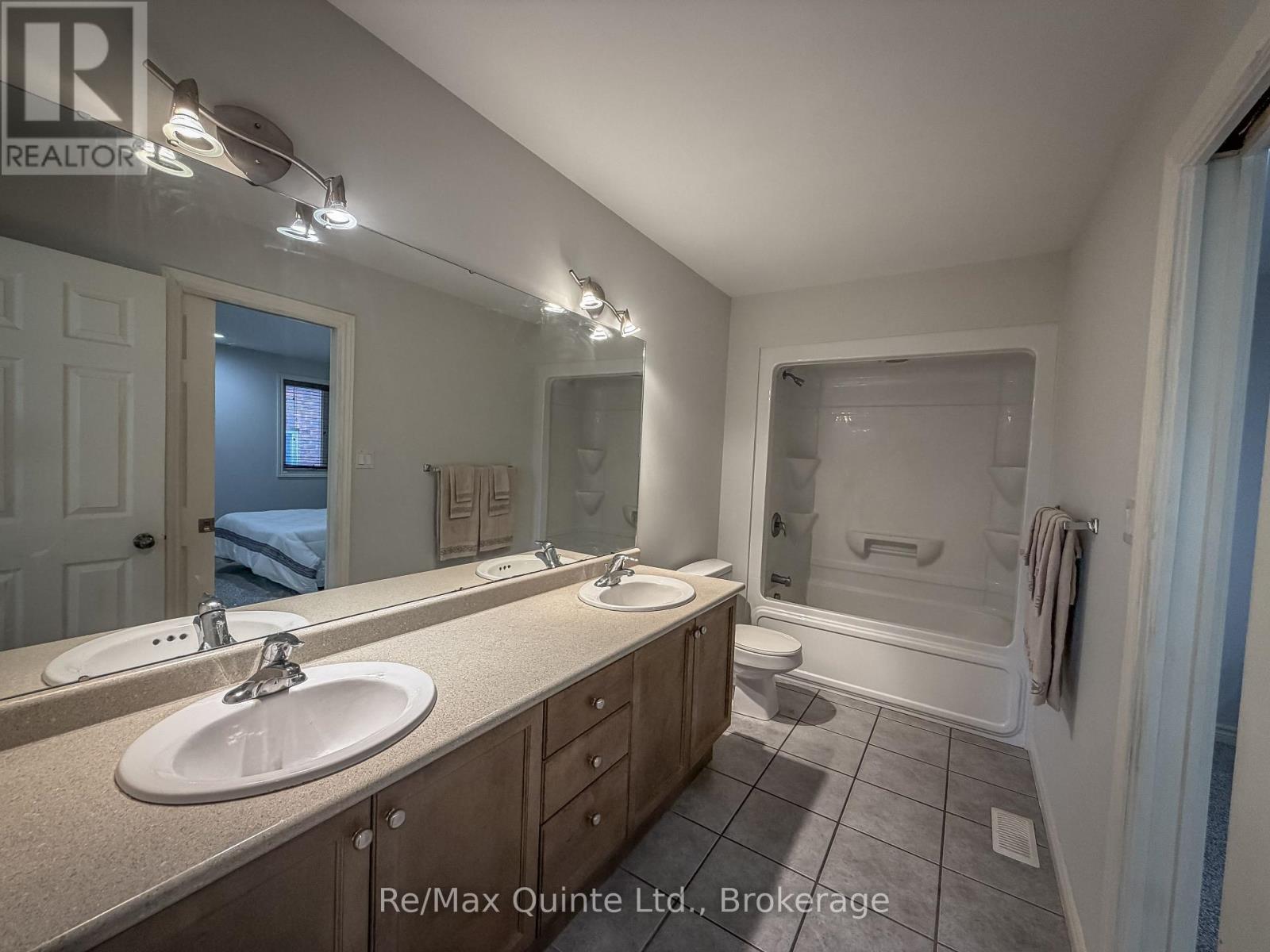 10 Boyce Court, Belleville, Ontario  K8P 5P1 - Photo 20 - X13466216