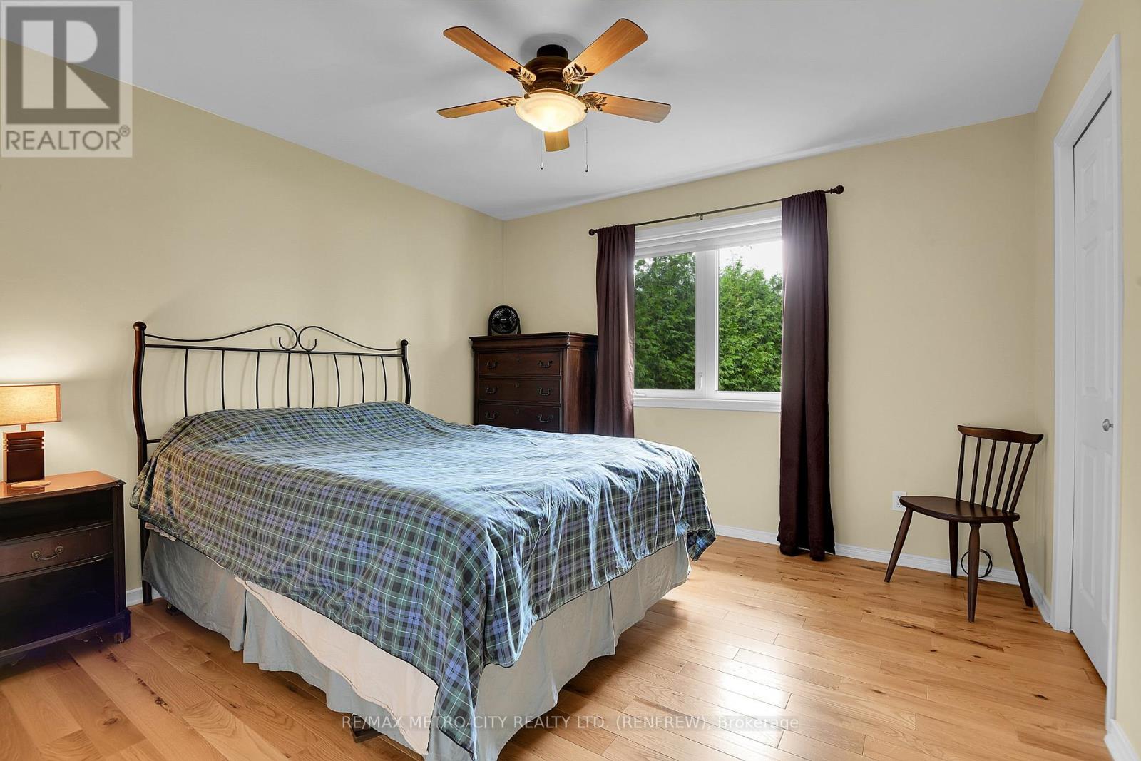 81 Flying Club Road, Greater Madawaska, Ontario  K0J 2R0 - Photo 12 - X13452126
