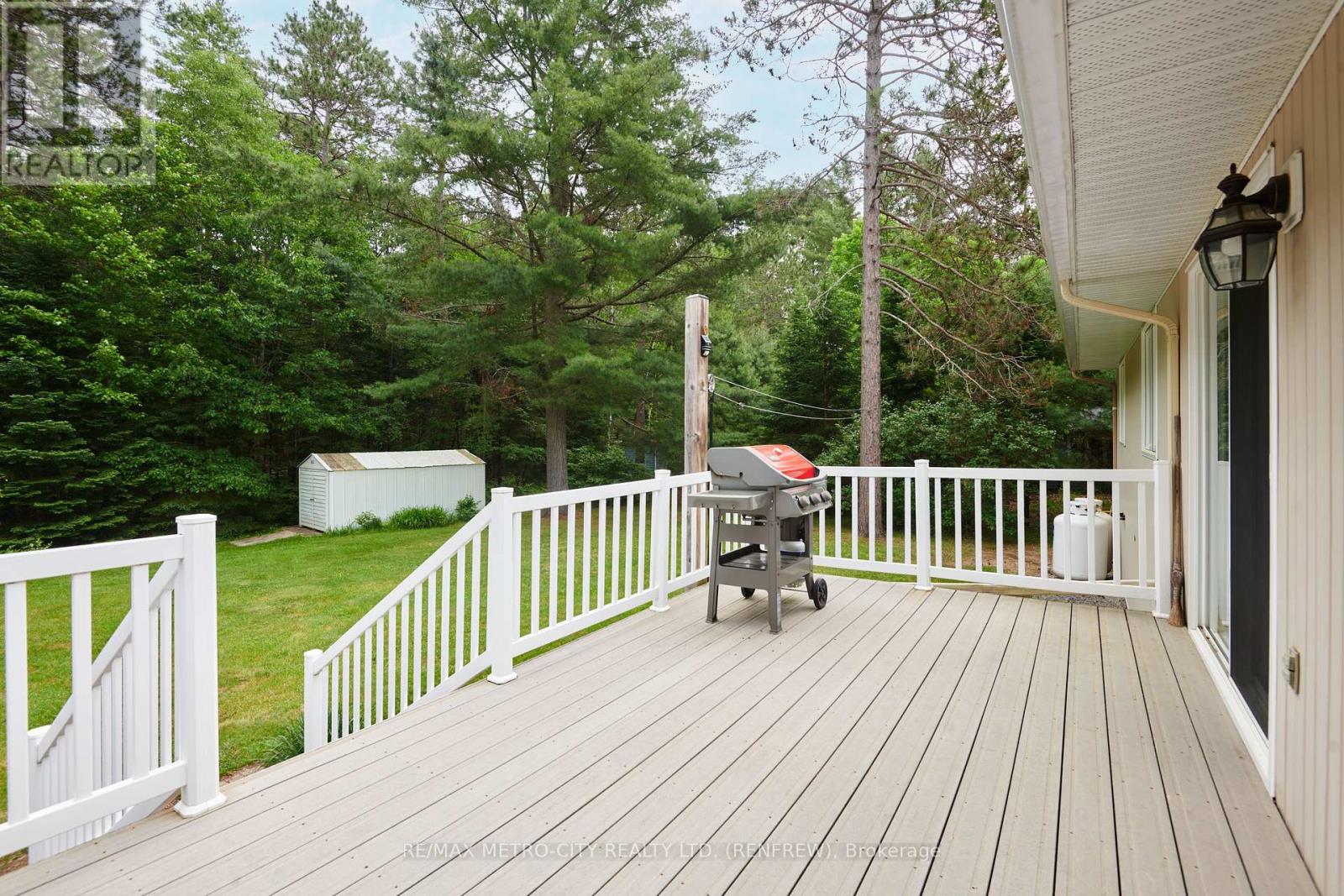 81 Flying Club Road, Greater Madawaska, Ontario  K0J 2R0 - Photo 22 - X13452126