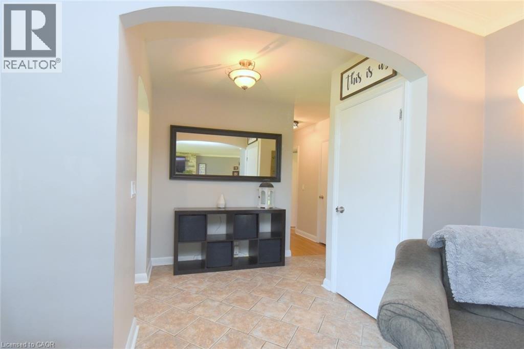 16 Parkview Road, Hagersville, Ontario  N0A 1H0 - Photo 4 - 40837670