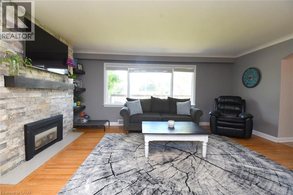 16 Parkview Road, Hagersville, Ontario  N0A 1H0 - Photo 8 - 40837670