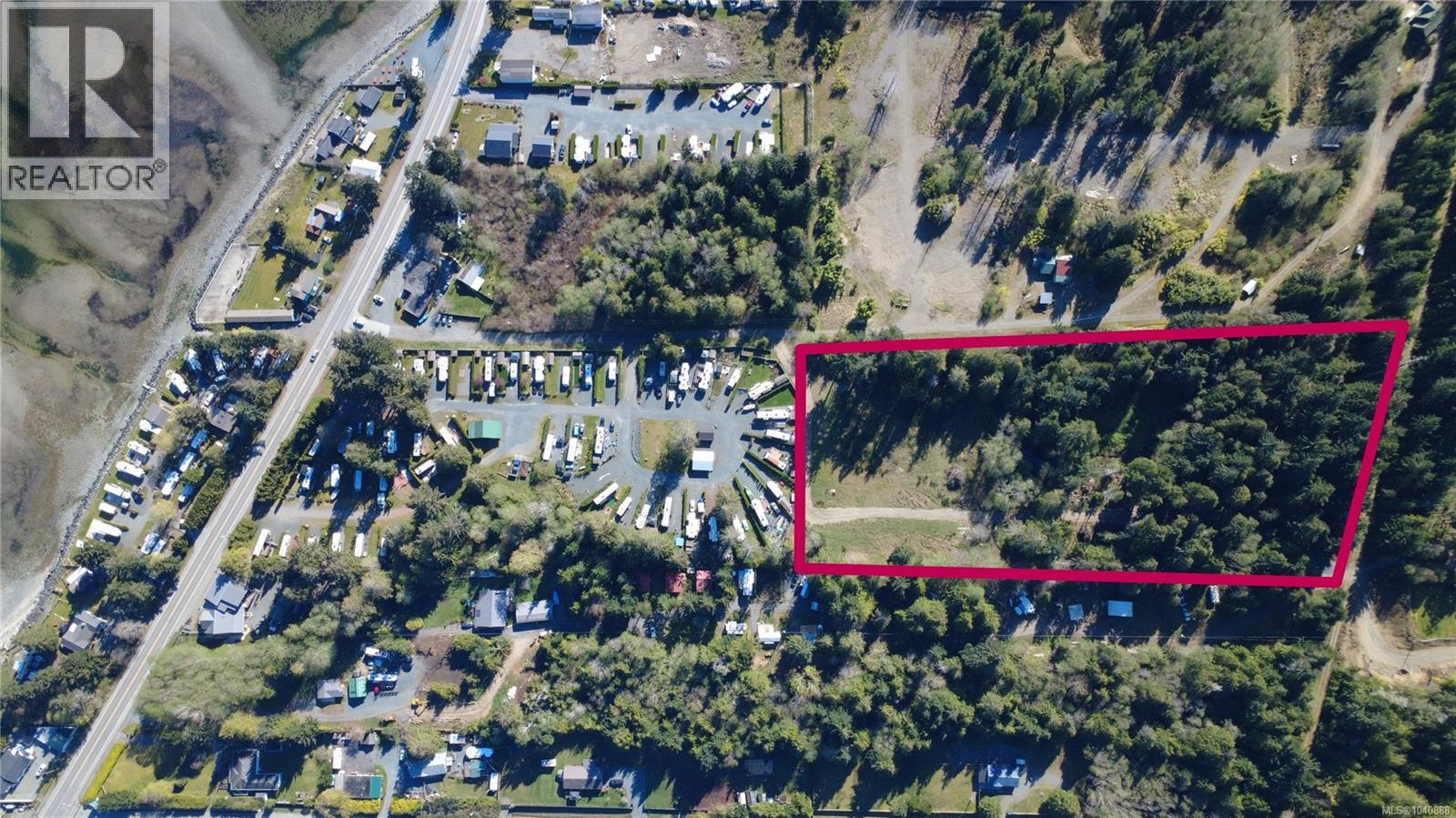 B 6050 Island Hwy, Qualicum Beach, British Columbia  V9K 2E1 - Photo 5 - 1040888