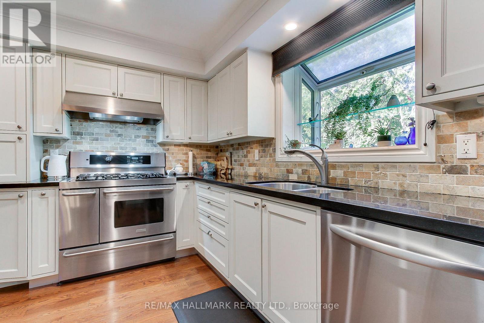 865 Arnold Crescent, Newmarket, Ontario  L3Y 2E4 - Photo 14 - N13467846