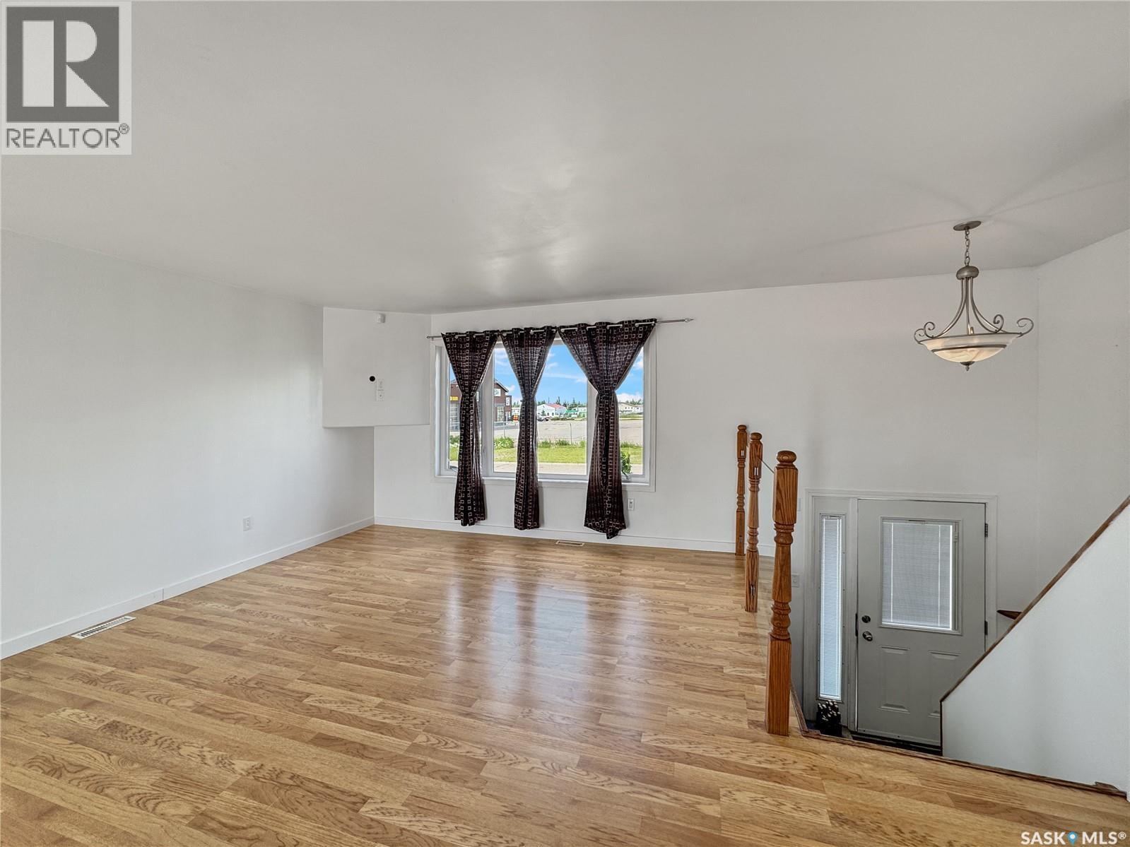 2682 100th Street, North Battleford, Saskatchewan S9A 0Y4 - Photo 6 - SK040179
