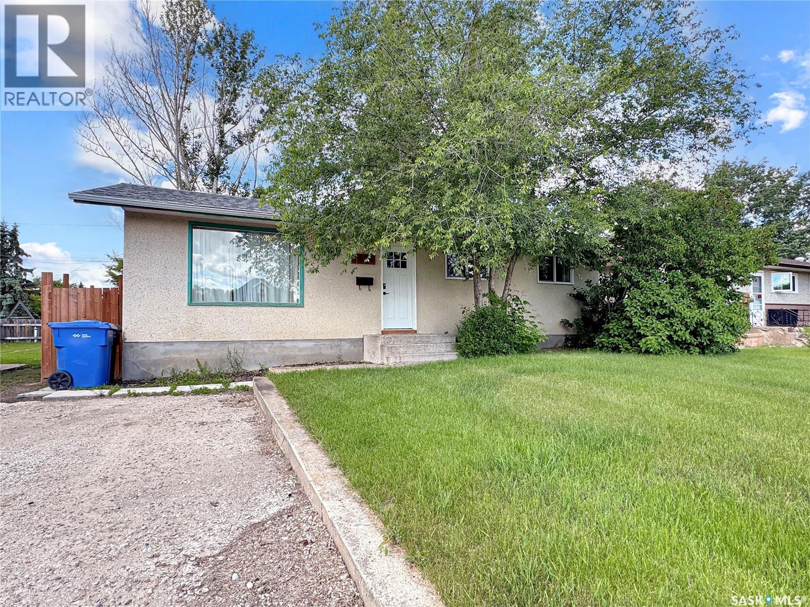 1321 108th STREET, North Battleford, Saskatchewan
