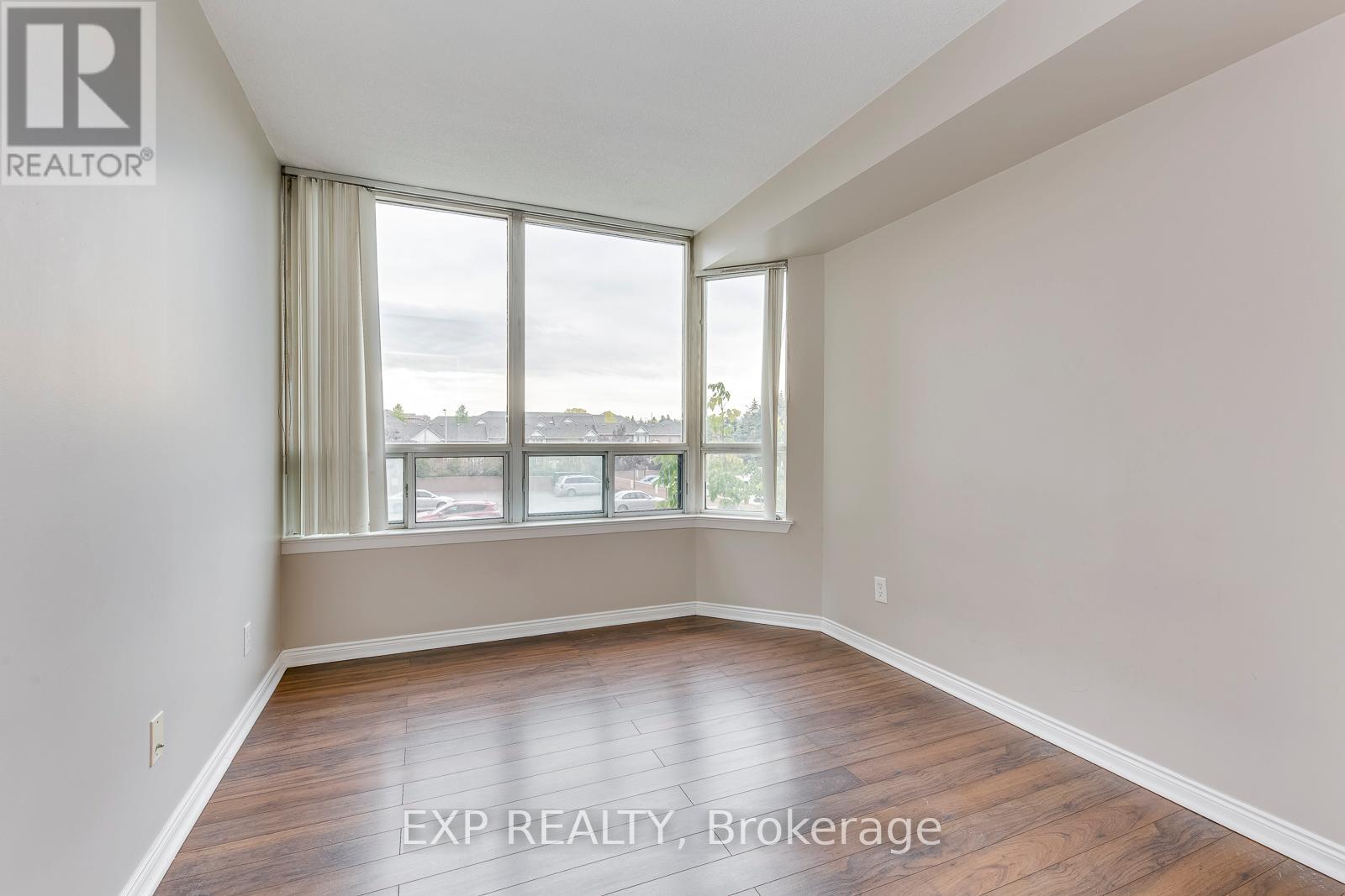 205 - 135 Hillcrest Avenue, Mississauga, Ontario  L5B 4B1 - Photo 13 - W13470776