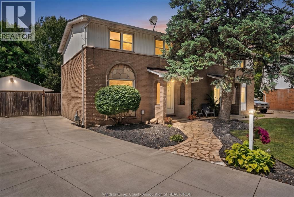 10700 ATWATER CRESCENT, Windsor, Ontario