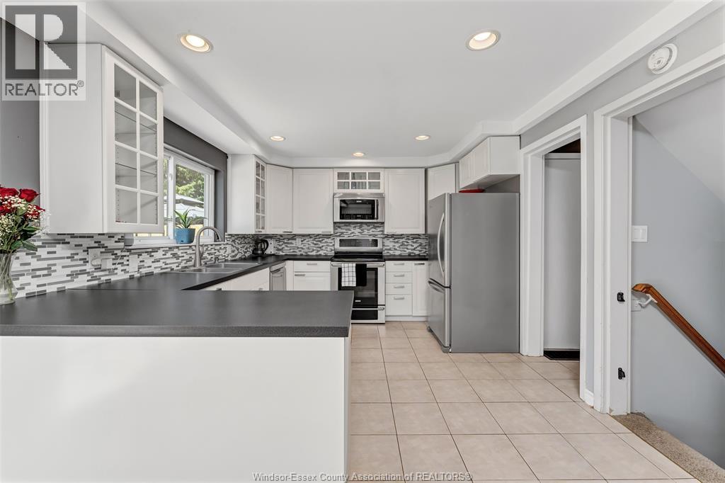 10700 Atwater Crescent, Windsor, Ontario  N8R 1N6 - Photo 16 - 26014697