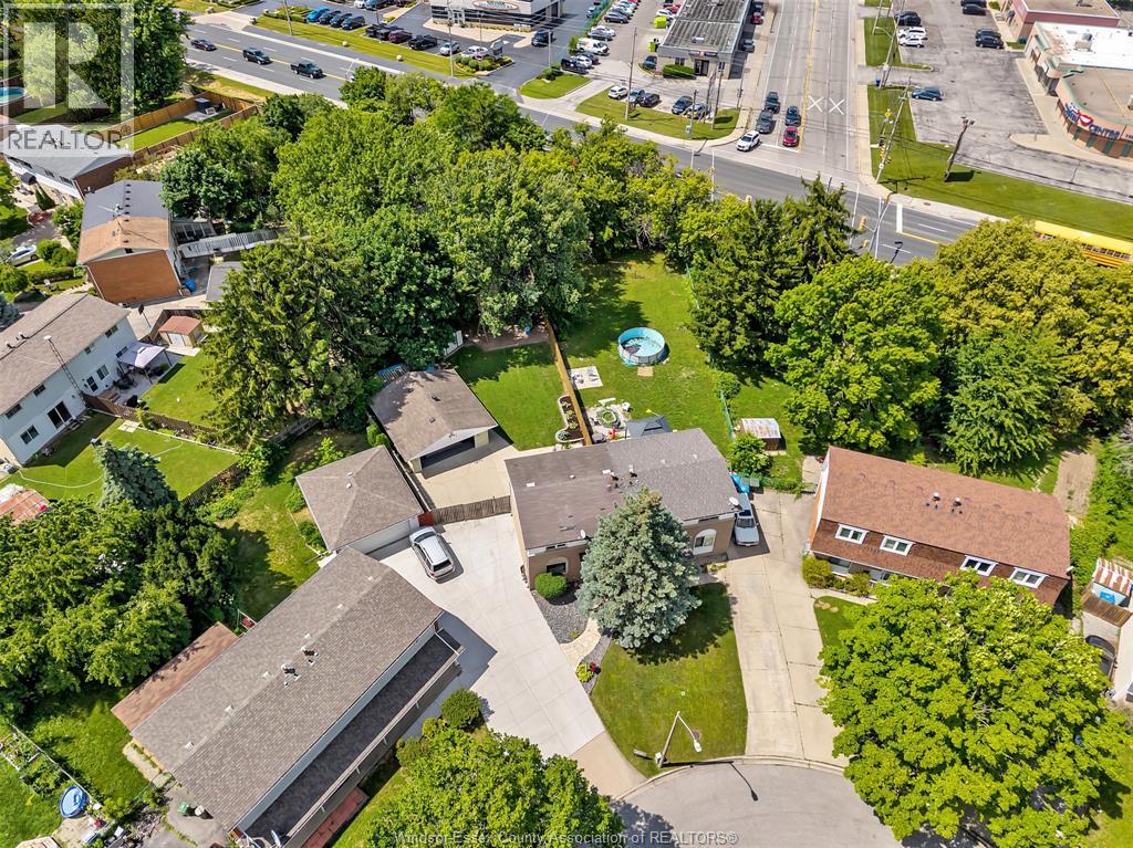 10700 Atwater Crescent, Windsor, Ontario  N8R 1N6 - Photo 35 - 26014697