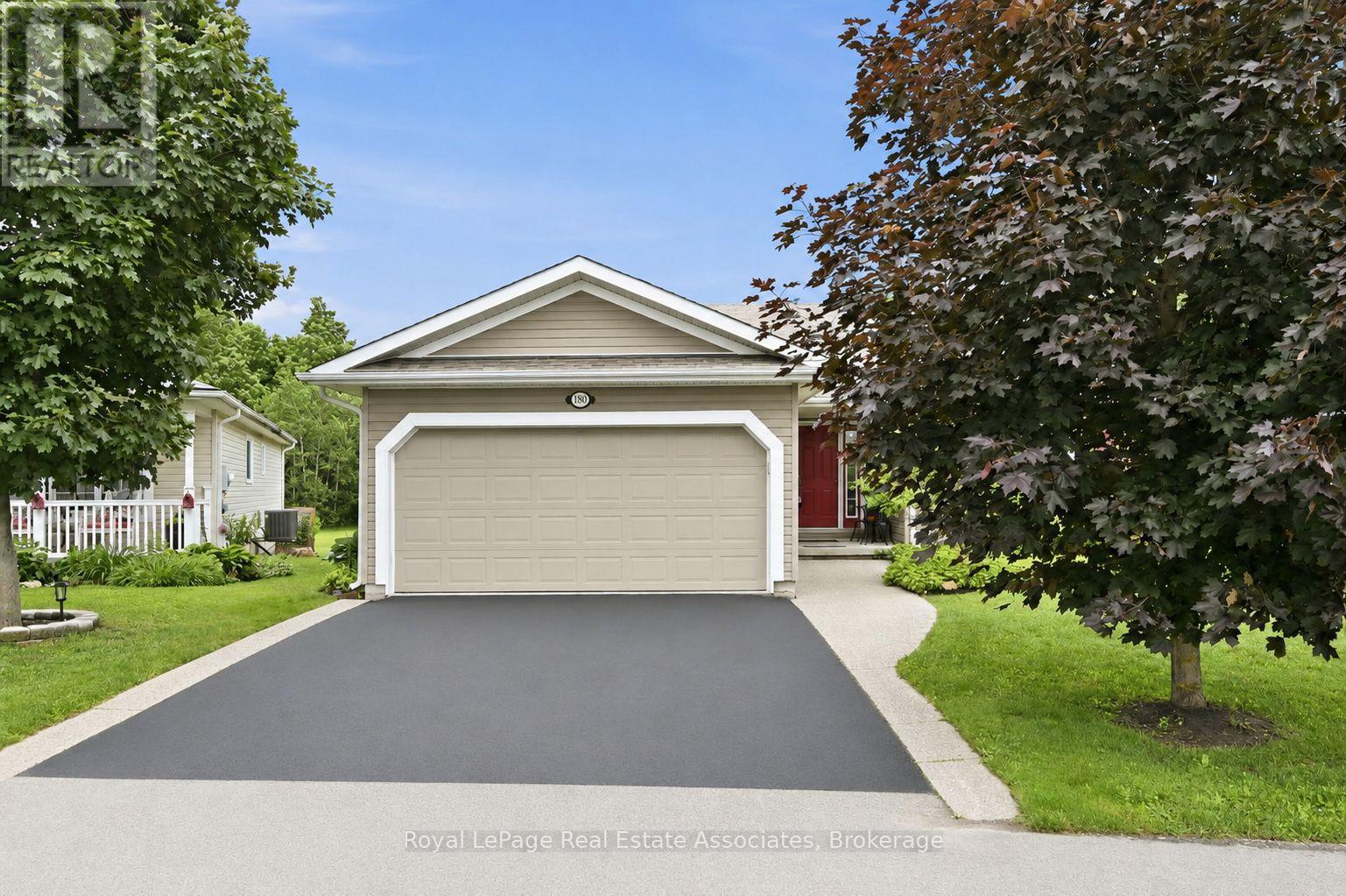 180 Glenariff Drive, Hamilton, Ontario  L8B 1A5 - Photo 2 - X13470738